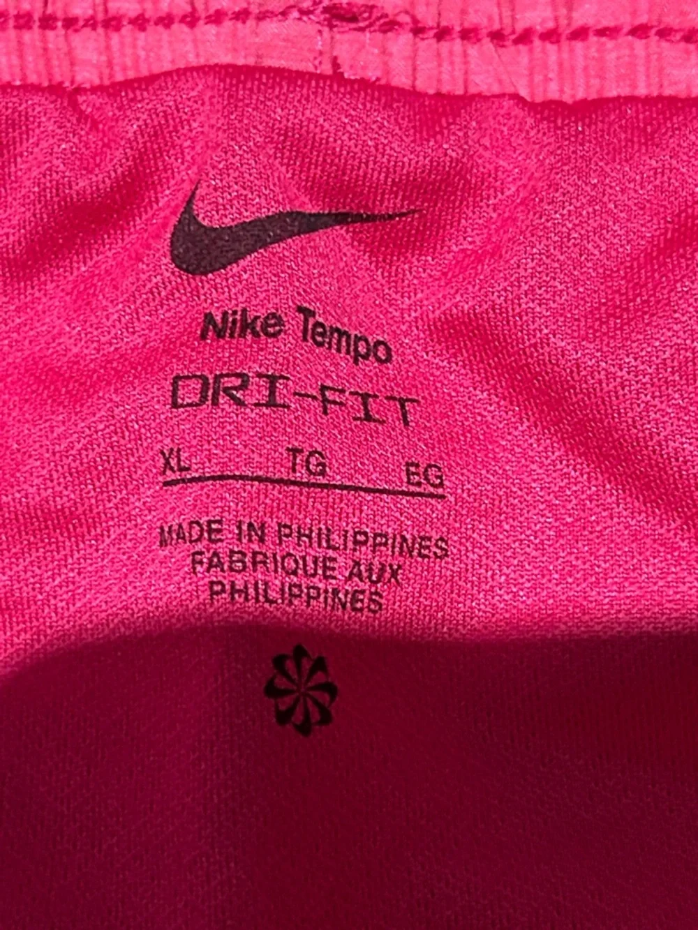 Nike Women’s Dri-FIT Pink Athletic Shorts new - Picture 2 of 6